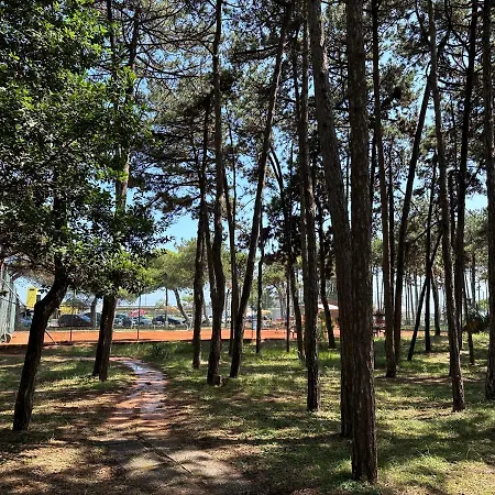 Lignano Pineta With Pool * لينانو سابيادورو